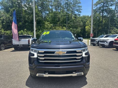 Used 2023 Chevrolet Silverado 1500 High Country w/ Technology Package AWD/4WD image 11
