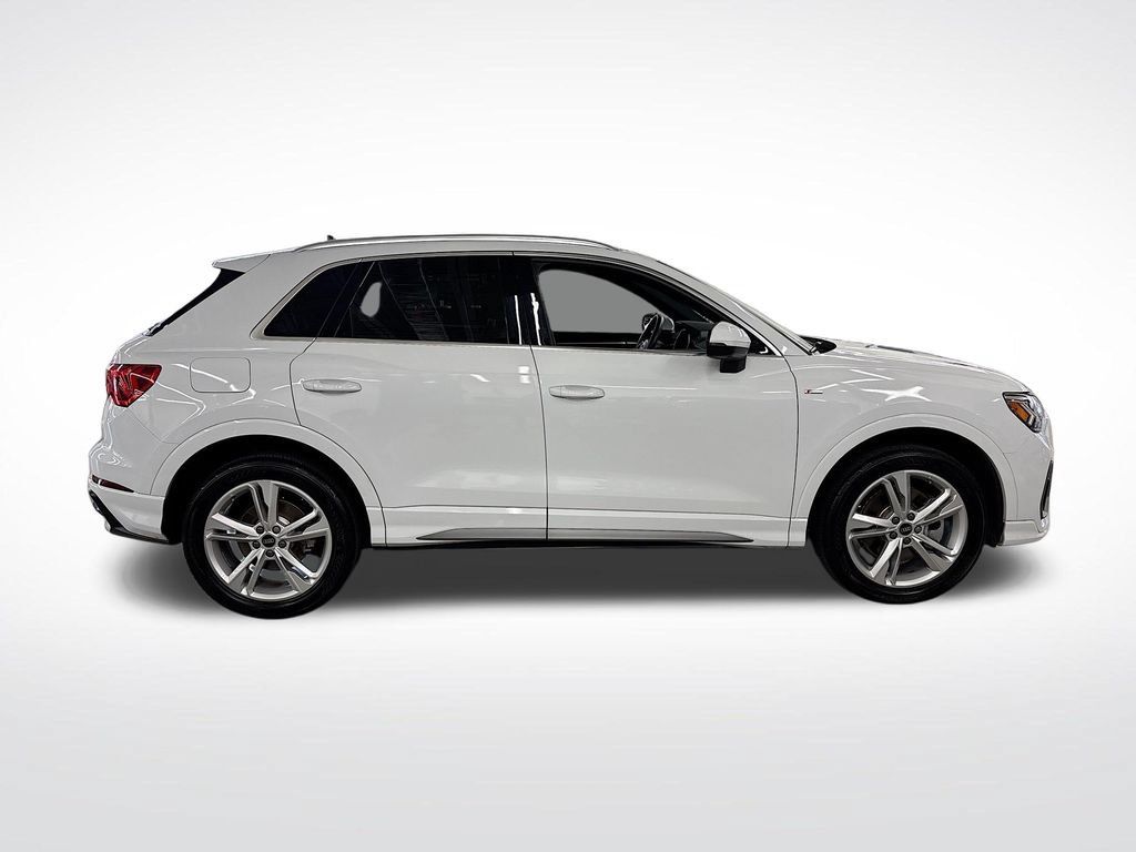 Certified 2022 Audi Q3 2.0T Premium Plus AWD/4WD image 6