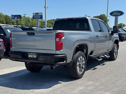 Used 2024 Chevrolet Silverado 2500 Custom w/ Custom Value Package AWD/4WD image 3