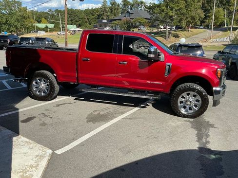 Used 2017 Ford F250 Lariat w/ Lariat Ultimate Package AWD/4WD image 7