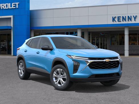 New 2026 Chevrolet Trax LS image 7
