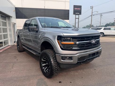 Used 2025 Ford F150 XLT AWD/4WD image 7