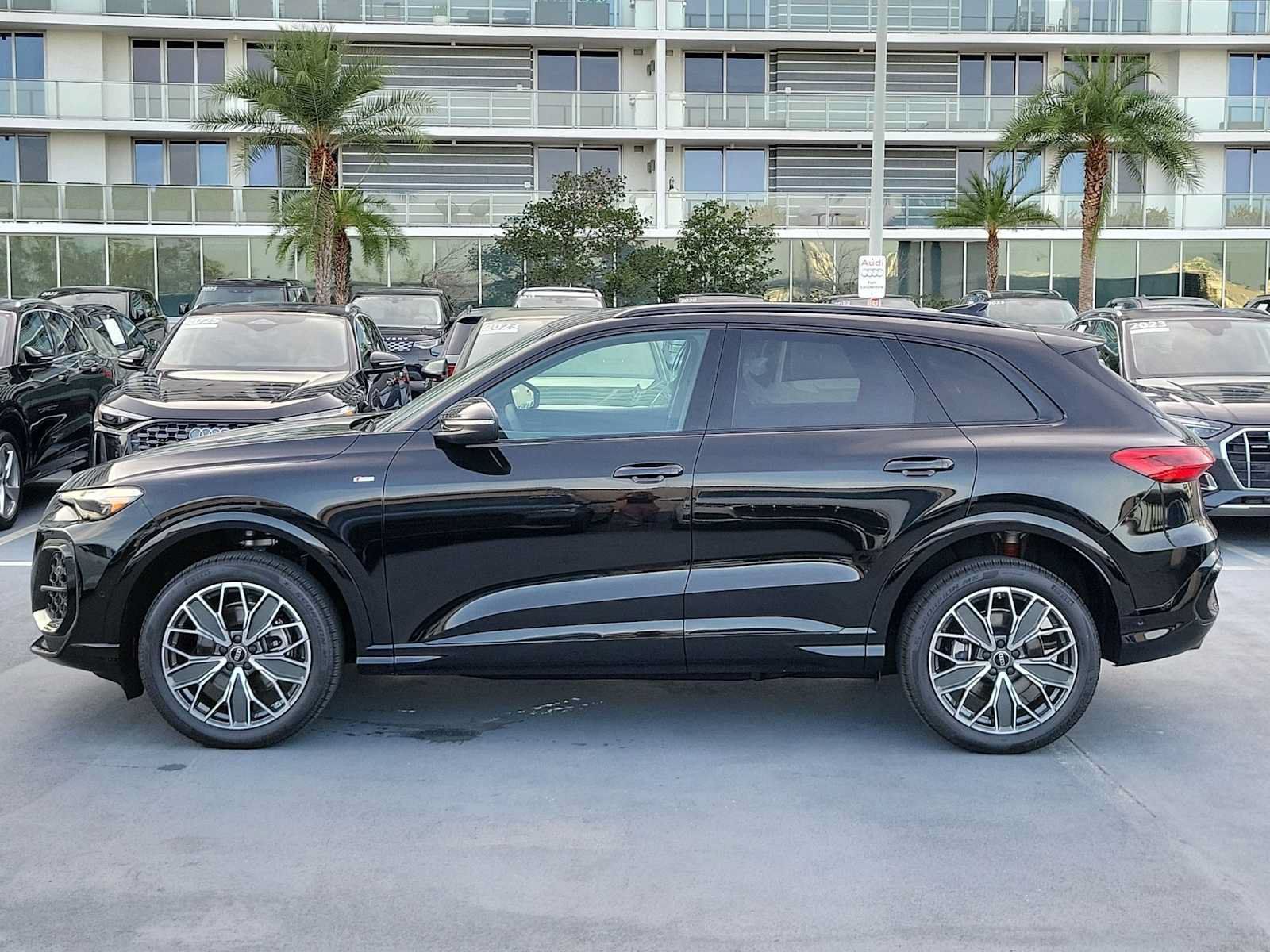 New 2026 Audi Q5 Premium Plus AWD/4WD image 3