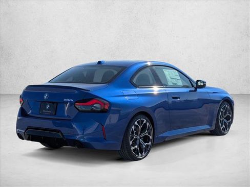 Used 2025 BMW 230i Coupe w/ M Sport Package image 2