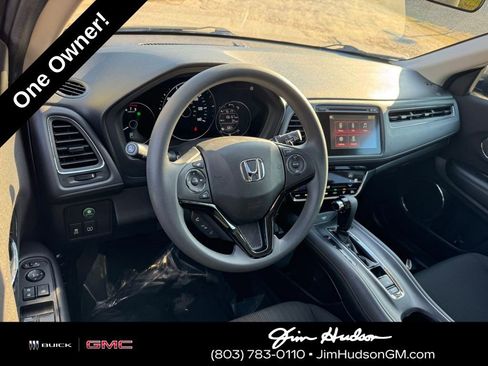 Used 2017 Honda HR-V EX image 4
