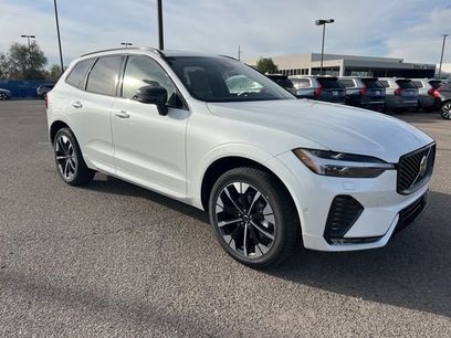 New 2026 Volvo XC60 B5 Plus w/ Climate Package PRO