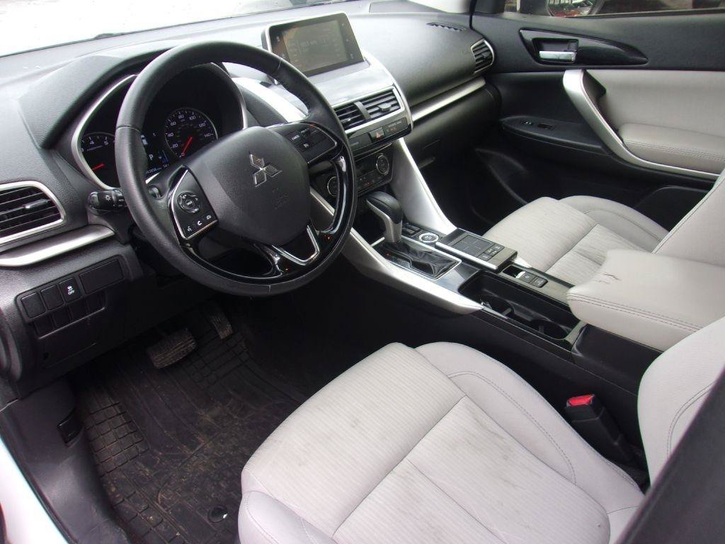 Used 2019 Mitsubishi Eclipse Cross SE AWD/4WD image 8