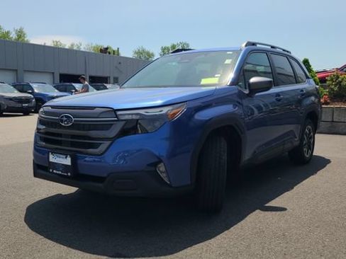 New 2026 Subaru Forester Premium AWD/4WD image 3