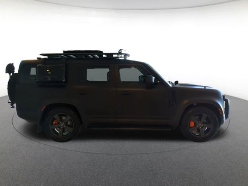 New 2023 Land Rover Defender 130 SE image 6