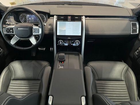 Used 2023 Land Rover Discovery S R-Dynamic AWD/4WD image 3