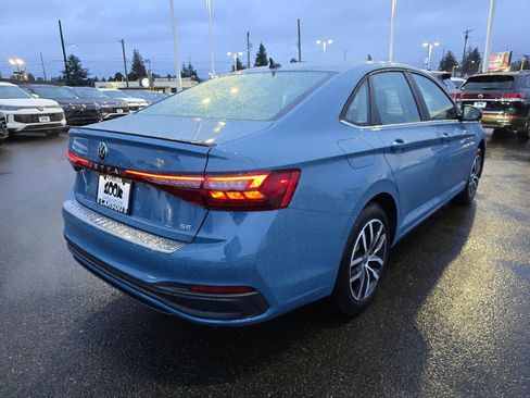 New 2026 Volkswagen Jetta SE FWD image 3