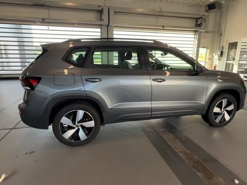 Certified 2025 Volkswagen Taos S AWD/4WD image 20