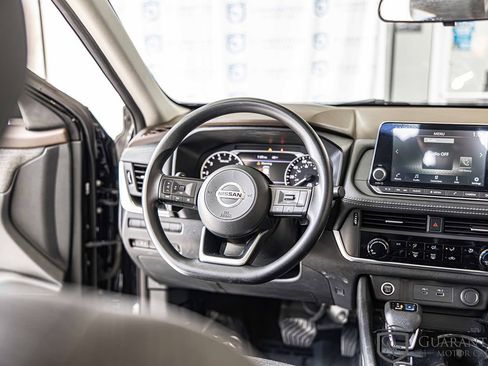 Used 2021 Nissan Rogue S image 34