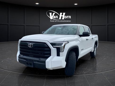 Used 2024 Toyota Tundra SR5 w/ SR5 Convenience Package AWD/4WD image 3