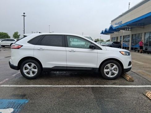 Used 2021 Ford Edge SE FWD image 11