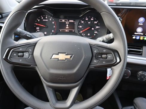 New 2026 Chevrolet Trax LS w/ Driver Confidence Package FWD image 7