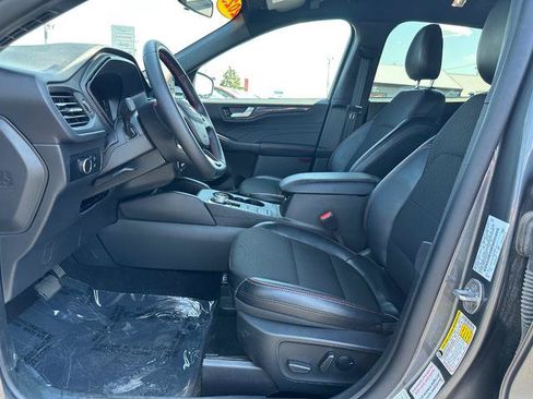 Used 2025 Ford Escape ST-Line AWD/4WD image 8