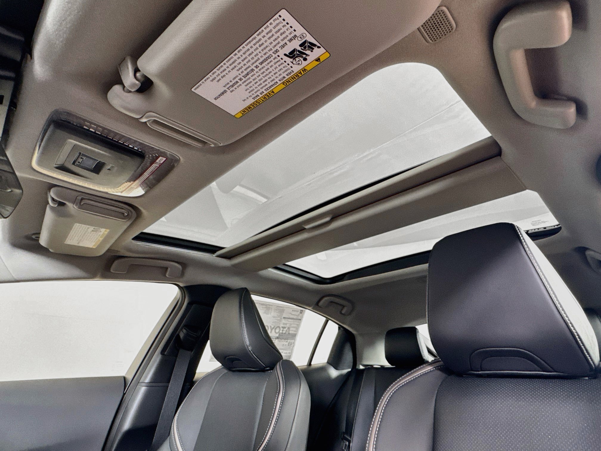 Certified 2025 Toyota Prius XLE AWD/4WD image 21