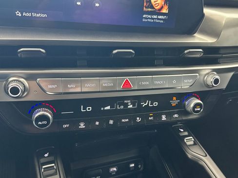 Used 2024 Kia Telluride S w/ S Sunroof Package FWD image 21