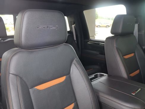 Used 2025 GMC Sierra 2500 AT4 AWD/4WD image 46