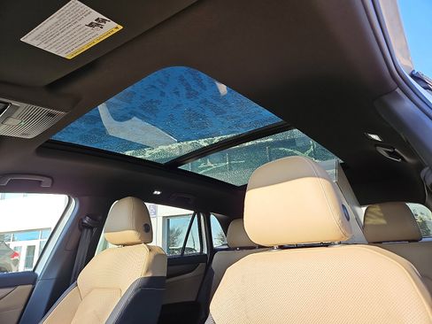 New 2026 Volkswagen Atlas Cross Sport SE image 12