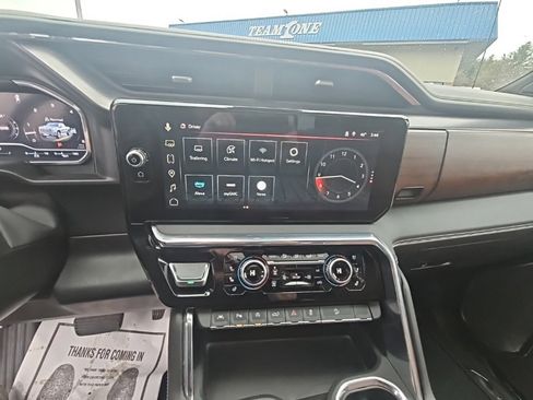 Used 2025 GMC Sierra 1500 Denali Ultimate image 14