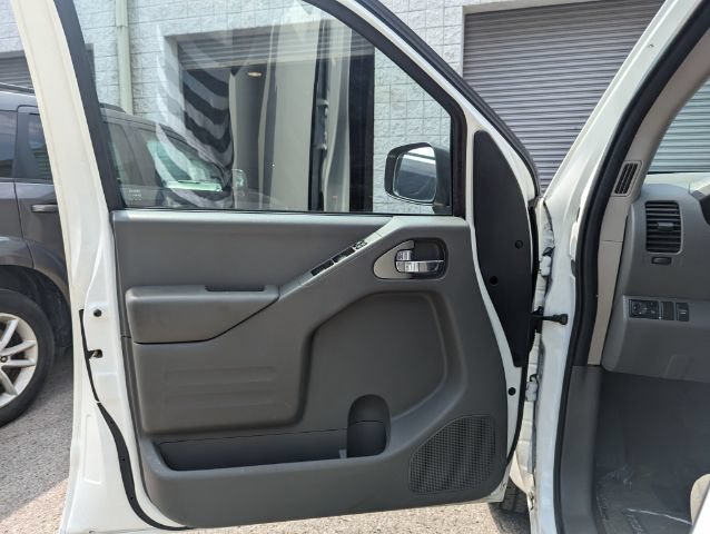 Used 2021 Nissan Frontier SV RWD image 12