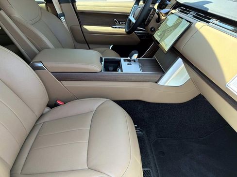New 2026 Land Rover Range Rover SE AWD/4WD image 11