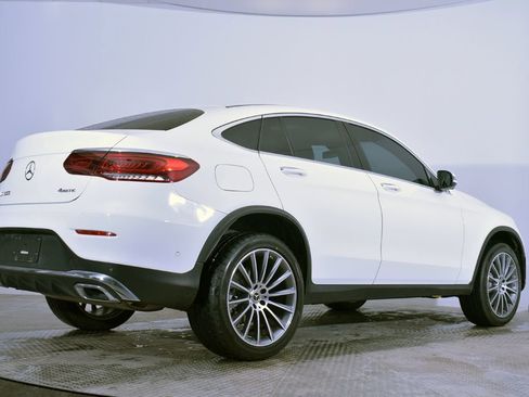 Used 2023 Mercedes-Benz GLC 300 4MATIC Coupe image 7
