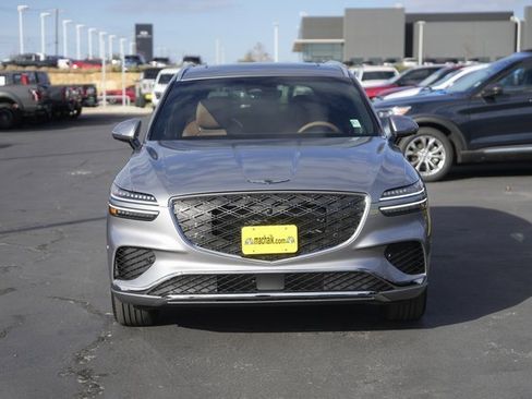 Used 2026 Genesis GV70 2.5T Advanced image 3