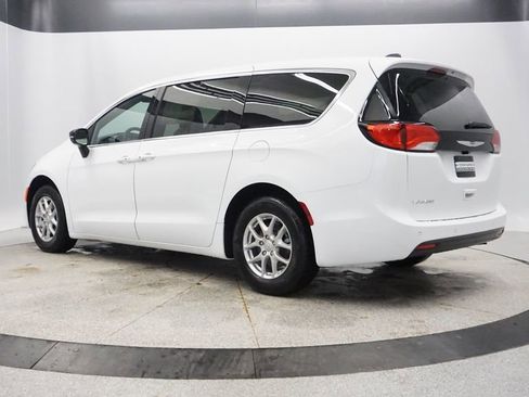 New 2026 Chrysler Voyager LX FWD image 4