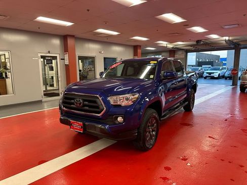 Certified 2023 Toyota Tacoma SR5 image 7