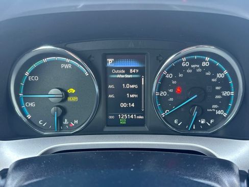 Used 2016 Toyota RAV4 XLE AWD/4WD image 27