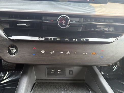 Used 2025 Nissan Murano SV AWD/4WD image 26