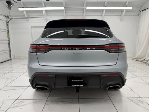 Certified 2025 Porsche Macan image 13