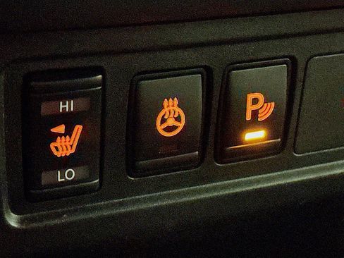 Certified 2023 Nissan Frontier PRO-4X w/ Pro Convenience Package image 21