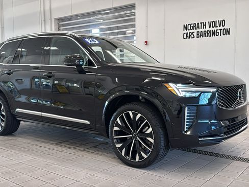 Used 2025 Volvo XC90 B6 Ultra w/ Protection Package Premier AWD/4WD image 3