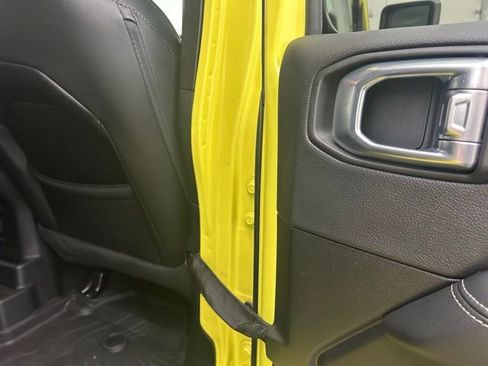 Used 2022 Jeep Wrangler Unlimited Sahara w/ Cold Weather Group image 33