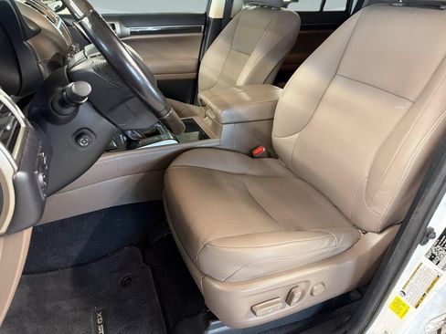 Used 2020 Lexus GX 460 Premium w/ Premium Package AWD/4WD image 5