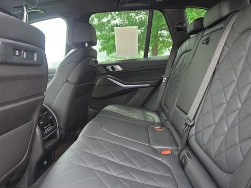 Used 2023 BMW X5 xDrive40i w/ M Sport Package AWD/4WD image 20
