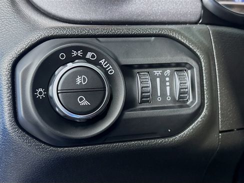 Used 2022 Jeep Gladiator Mojave w/ LED Lighting Group AWD/4WD image 10
