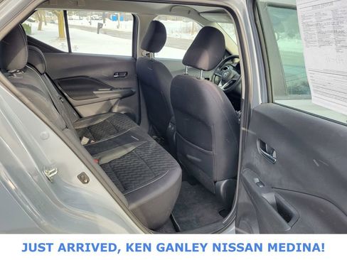 Certified 2021 Nissan Kicks SV image 18