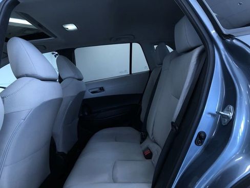 Used 2023 Toyota Corolla Cross LE w/ Moonroof Package image 21