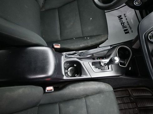 Used 2018 Toyota RAV4 LE image 34