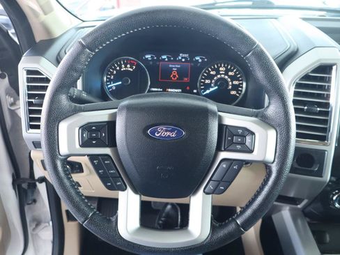 Used 2016 Ford F150 Lariat w/ Equipment Group 501A Mid RWD image 18
