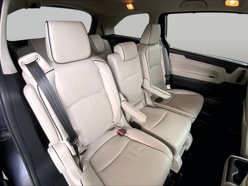 Used 2025 Honda Odyssey Touring image 20