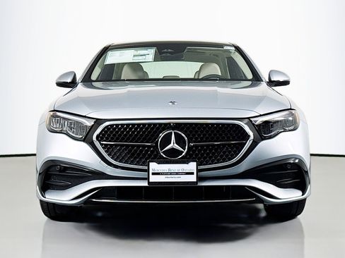 New 2026 Mercedes-Benz E 450 4MATIC Sedan image 2
