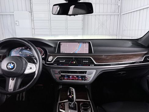 Used 2022 BMW 750Li xDrive AWD/4WD image 51