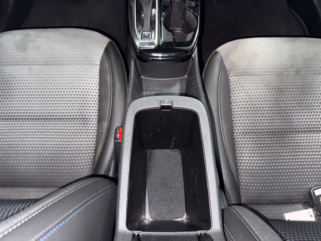 Used 2025 Chevrolet Trax LT FWD image 27