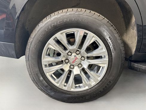 Used 2025 GMC Yukon Denali AWD/4WD image 33